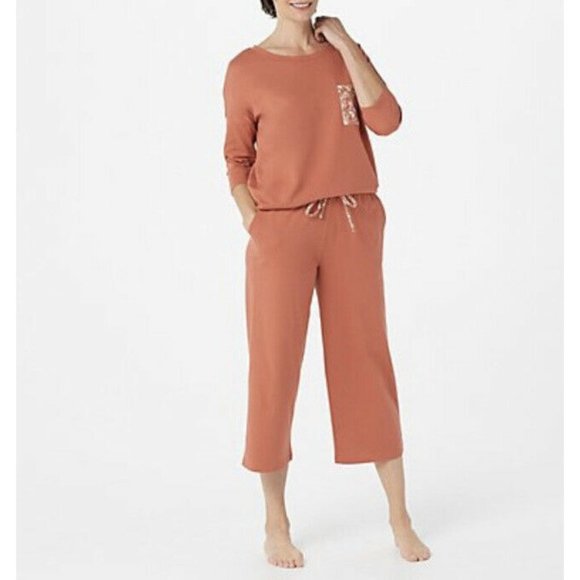 AnyBody Other - AnyBody Women 2X Orange Floral Accent Pants & Shir